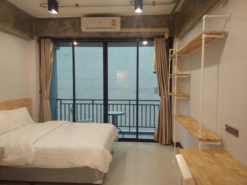 Готель Rinrada Loft Resident Чіангмай Екстер'єр фото